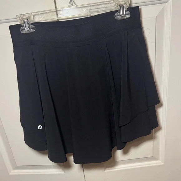 Lululemon Black Women's Skirt - Picture 3 of 6